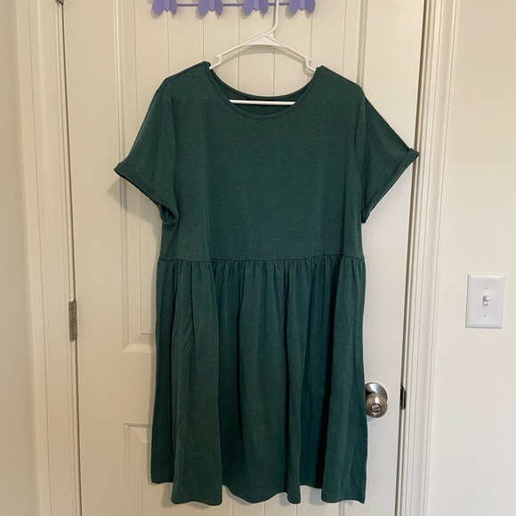 SHEIN Dresses & Skirts - NWOT SHEIN‎ women’s dark green curve loose relaxed casual tshirt dress 2XL